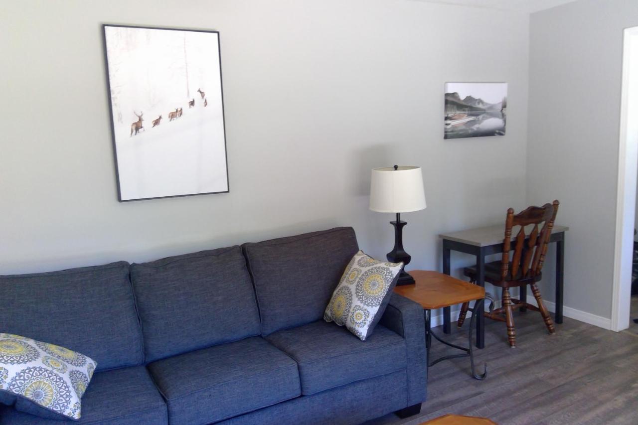 Вилла Michaels Bay Getaway On Manitoulin Island South Baymouth Экстерьер фото