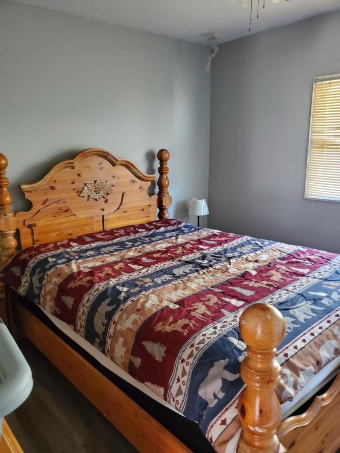 Вилла Michaels Bay Getaway On Manitoulin Island South Baymouth Экстерьер фото