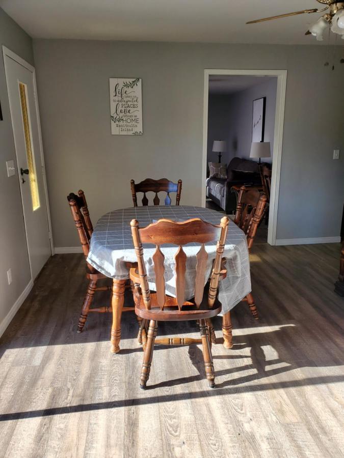 Вилла Michaels Bay Getaway On Manitoulin Island South Baymouth Экстерьер фото