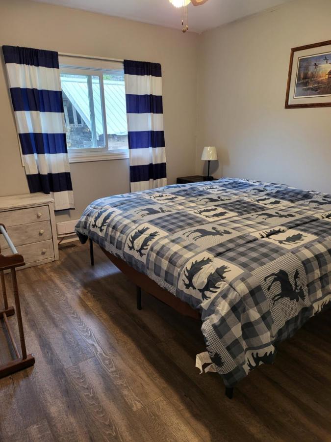 Вилла Michaels Bay Getaway On Manitoulin Island South Baymouth Экстерьер фото