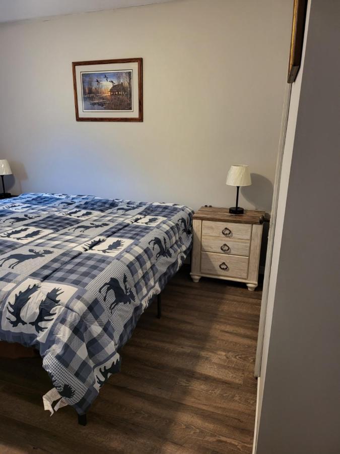 Вилла Michaels Bay Getaway On Manitoulin Island South Baymouth Экстерьер фото