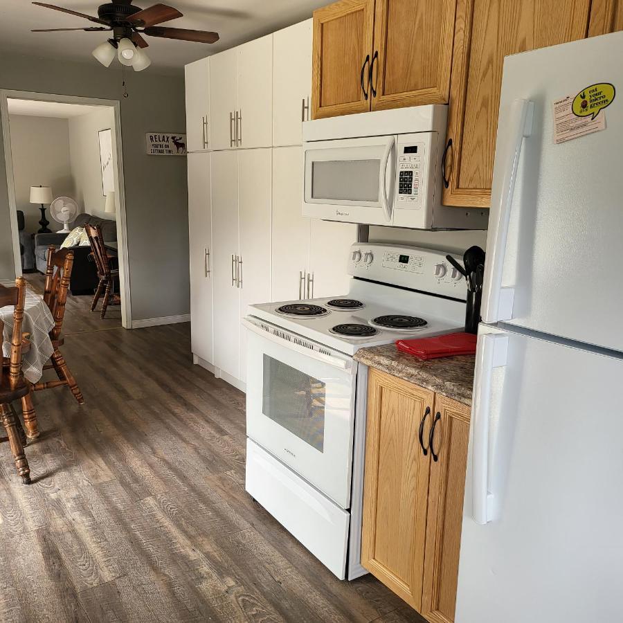 Вилла Michaels Bay Getaway On Manitoulin Island South Baymouth Экстерьер фото